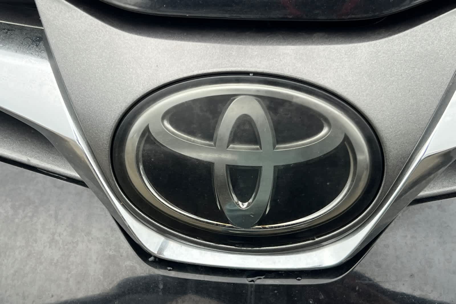 Thumbnail: 2019 Toyota Sienna - 10