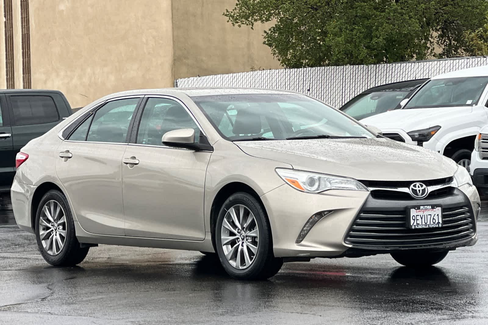 Thumbnail: 2016 Toyota Camry - 5