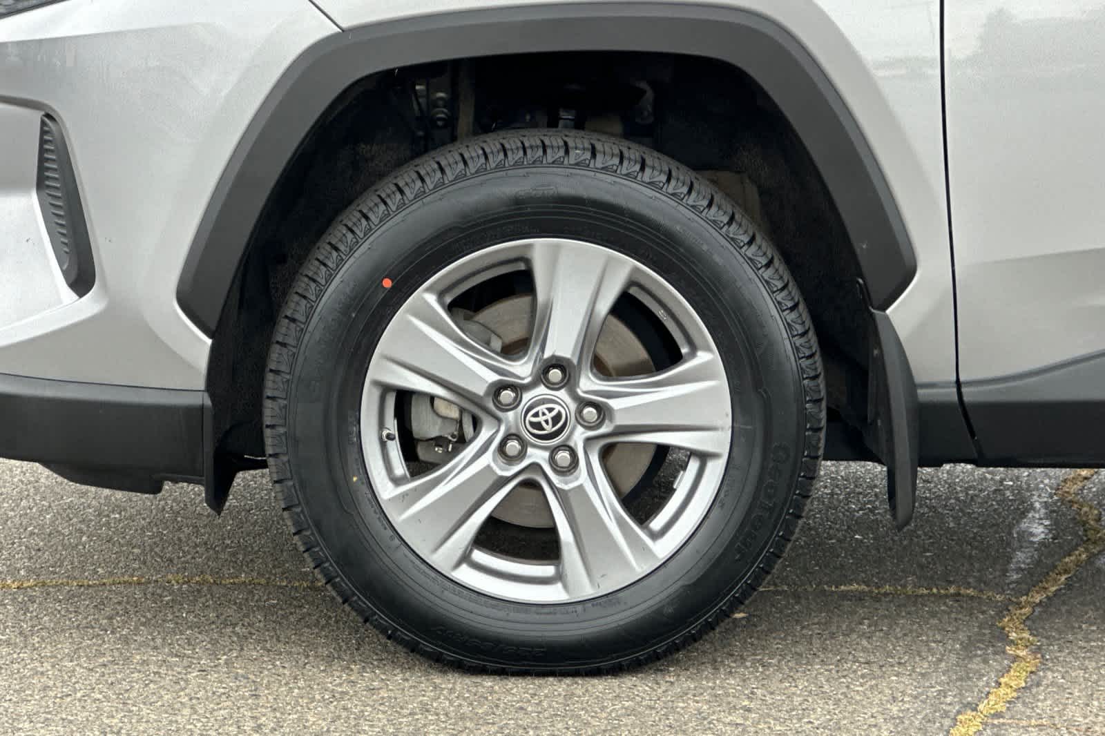 Thumbnail: 2022 Toyota RAV4 - 30