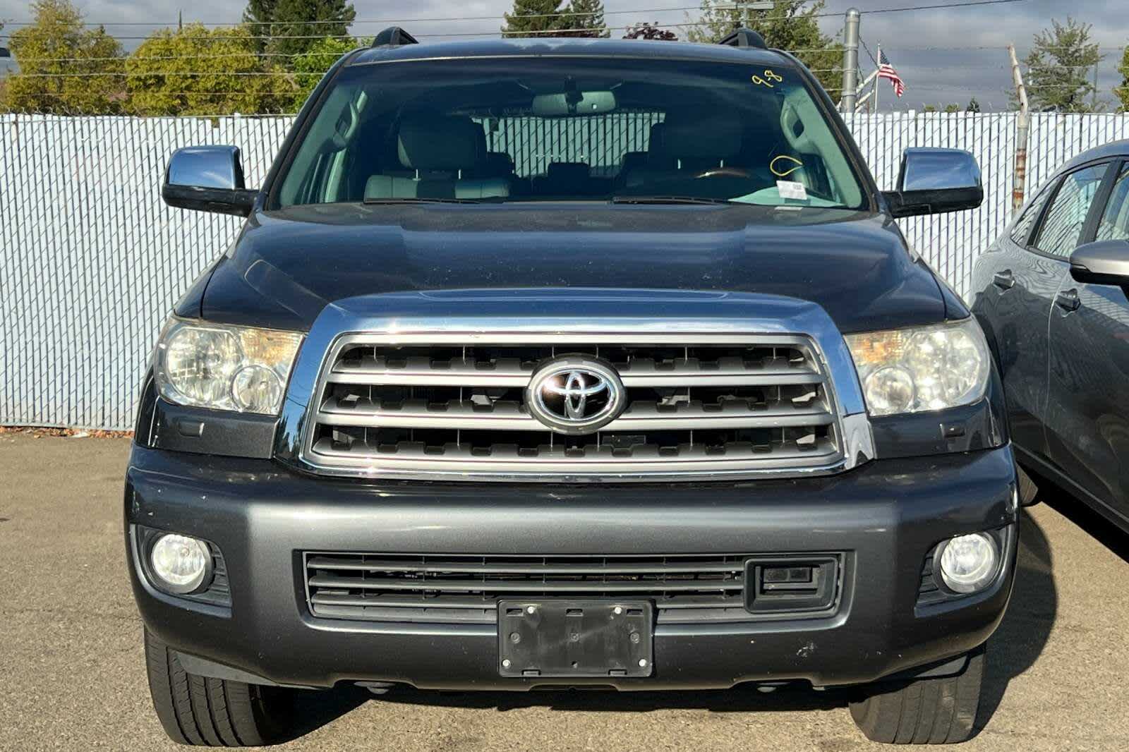 Thumbnail: 2017 Toyota Sequoia - 6