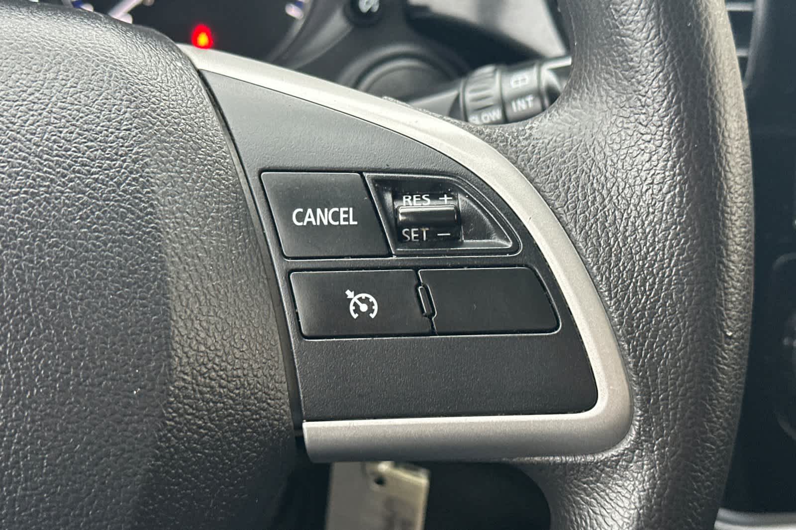 Thumbnail: 2019 Mitsubishi Outlander - 27