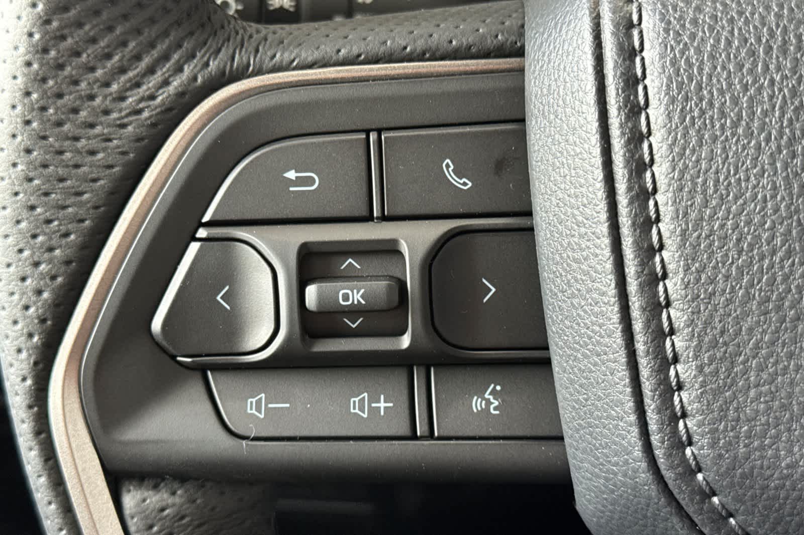 Thumbnail: 2026 Toyota Tundra - 25