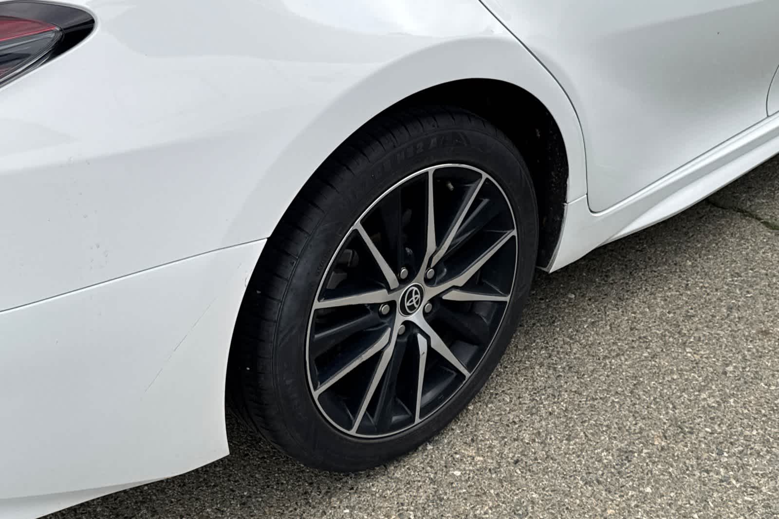 Thumbnail: 2024 Toyota Camry - 14