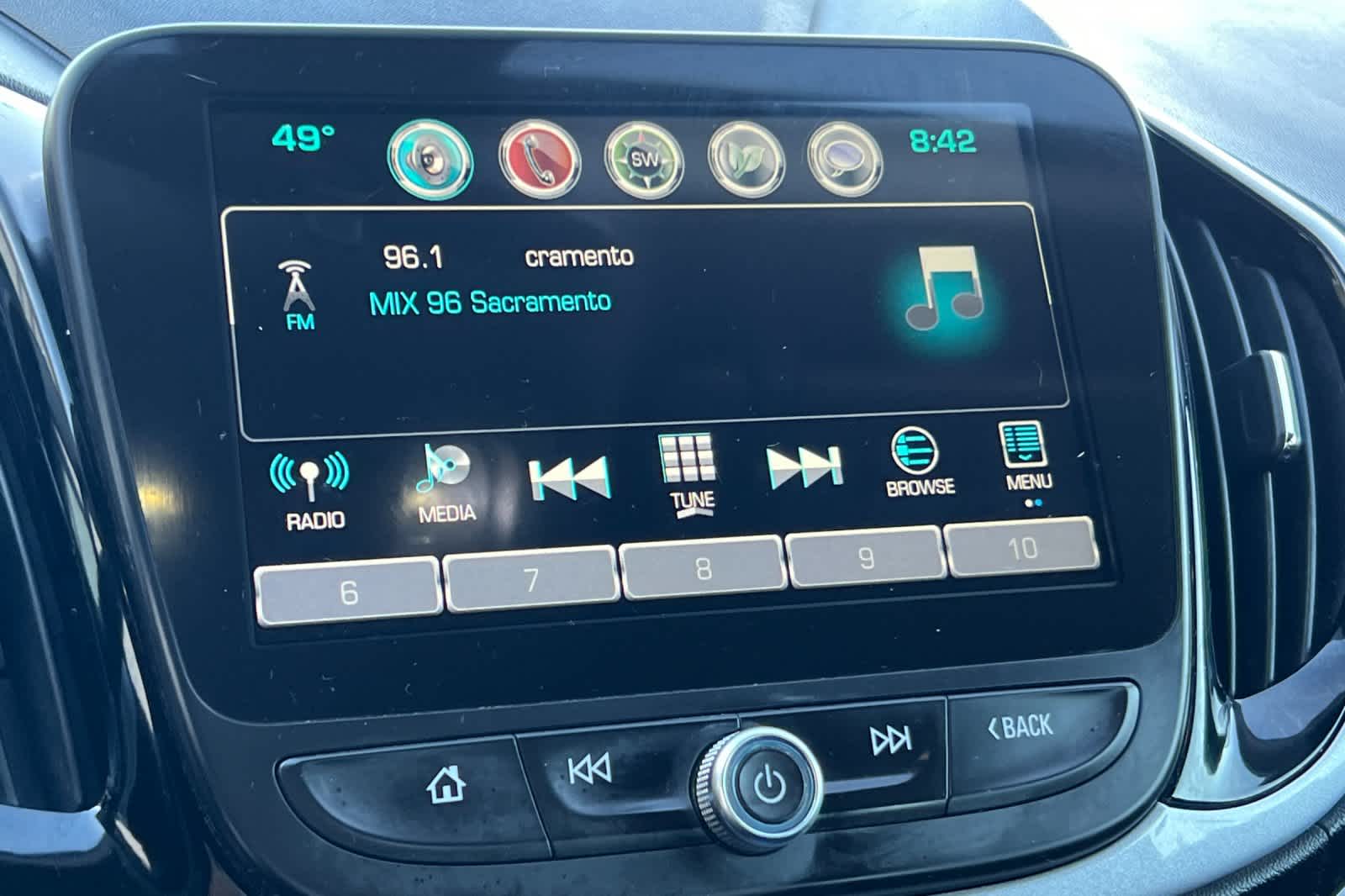 Thumbnail: 2018 Chevrolet Volt - 19