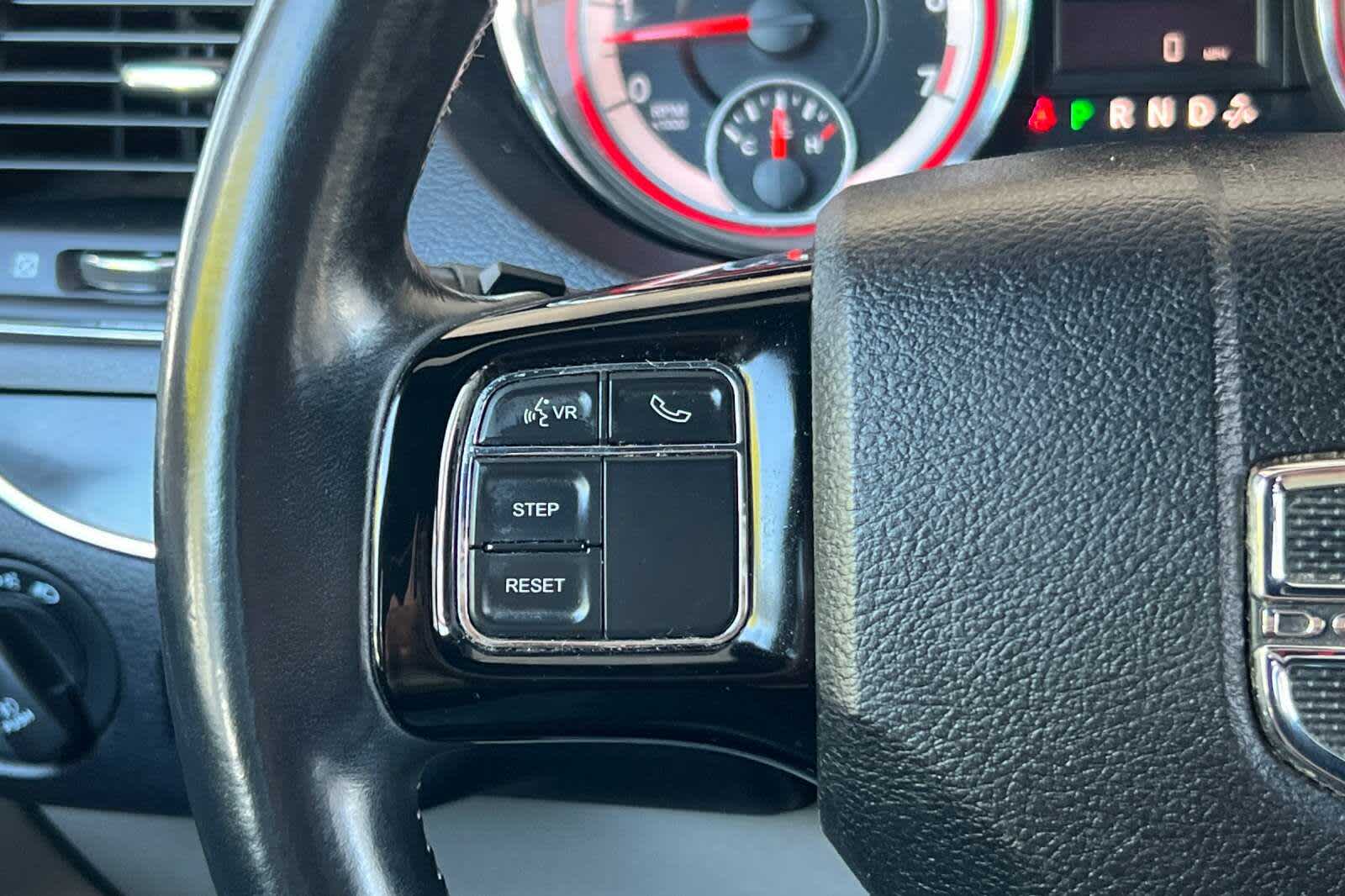 Thumbnail: 2019 Dodge Grand Caravan - 26
