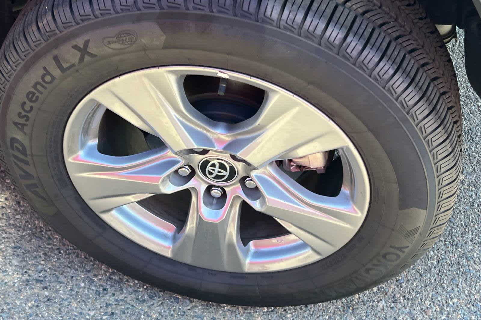 Thumbnail: 2023 Toyota RAV4 - 18