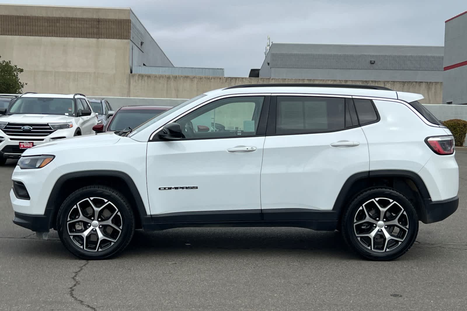Thumbnail: 2024 Jeep Compass - 9