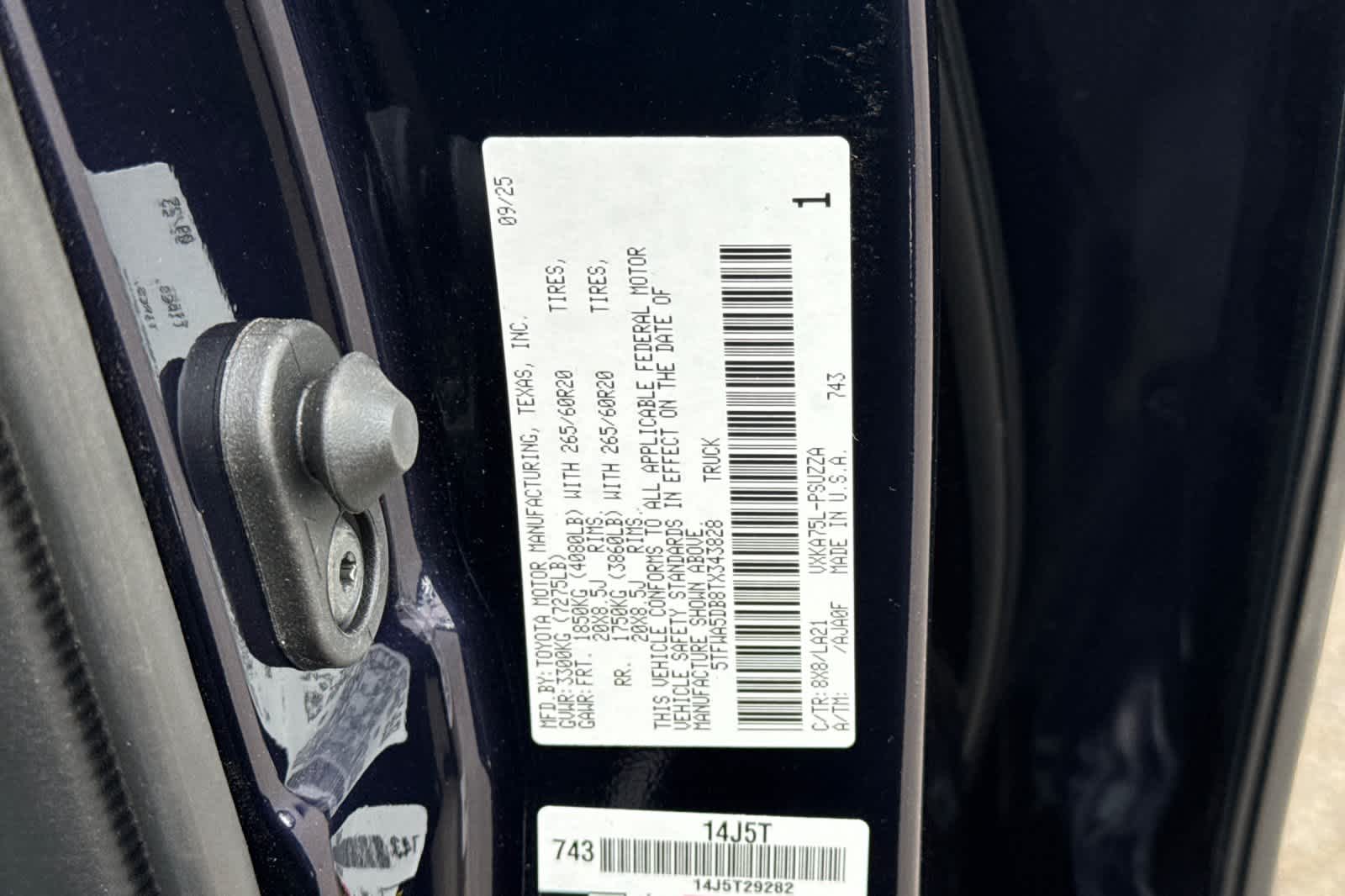 Thumbnail: 2026 Toyota Tundra - 32