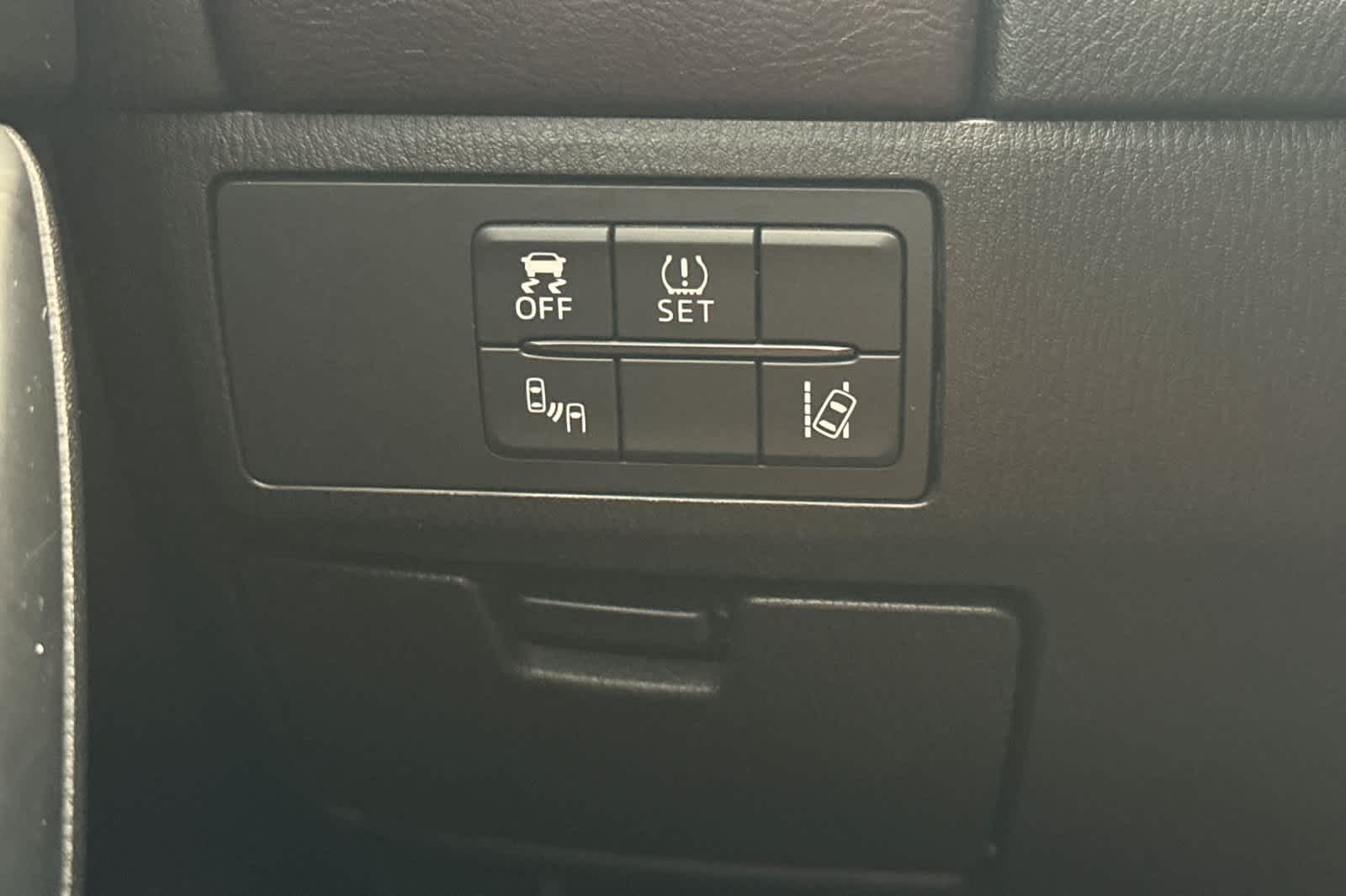 Thumbnail: 2016 Mazda Mazda6 - 31