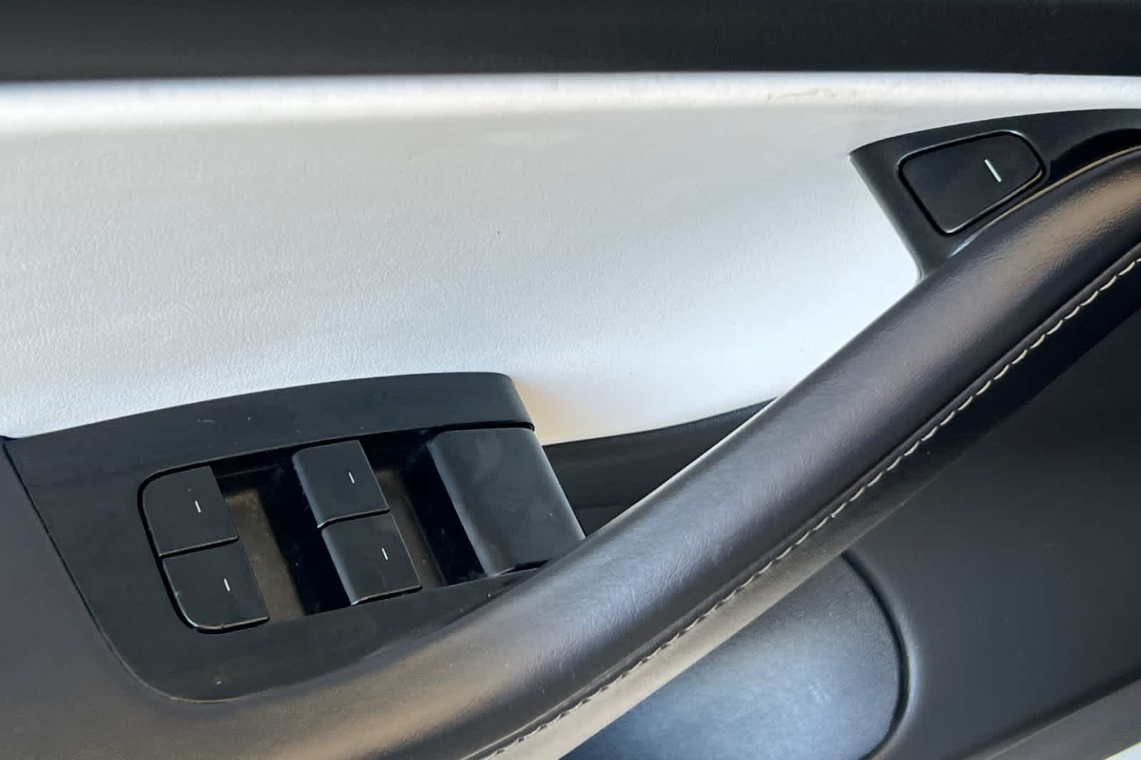 Thumbnail: 2019 Tesla Model 3 - 13