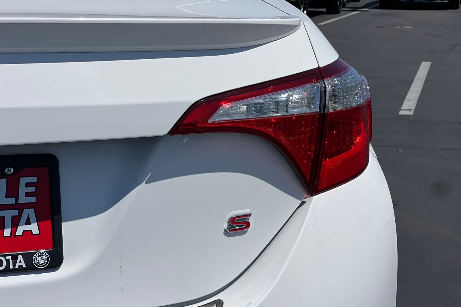 Thumbnail: 2015 Toyota Corolla - 29