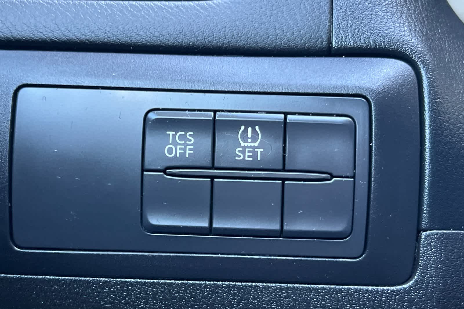 Thumbnail: 2016 Mazda CX-5 - 30