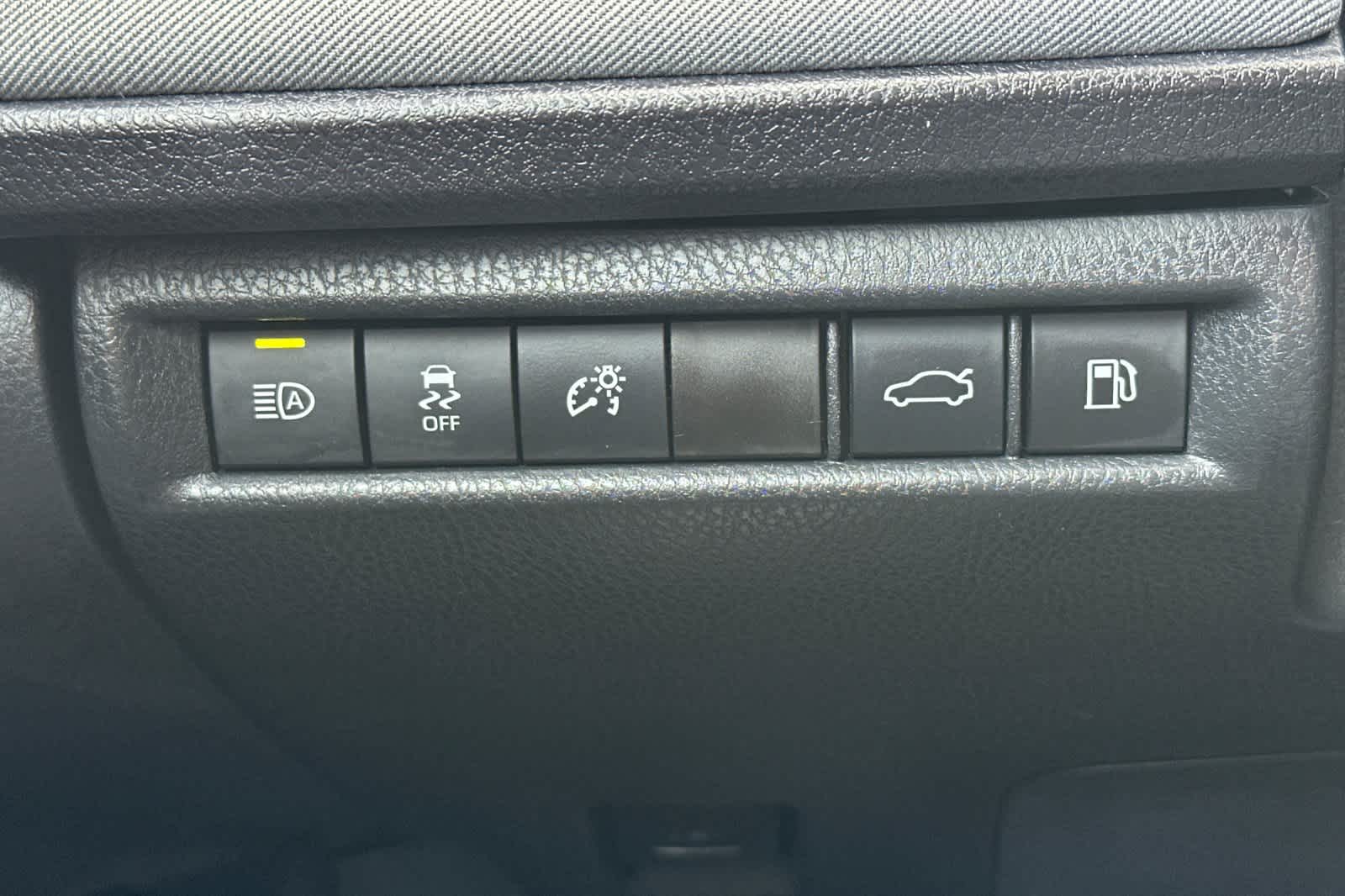 Thumbnail: 2025 Toyota Camry - 29