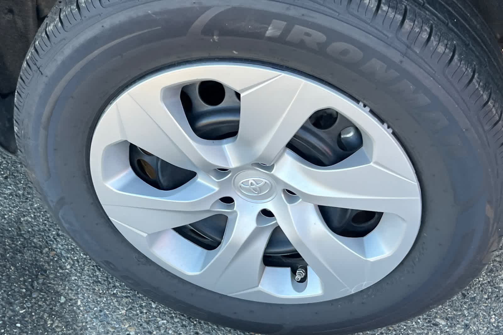 Thumbnail: 2024 Toyota RAV4 - 17