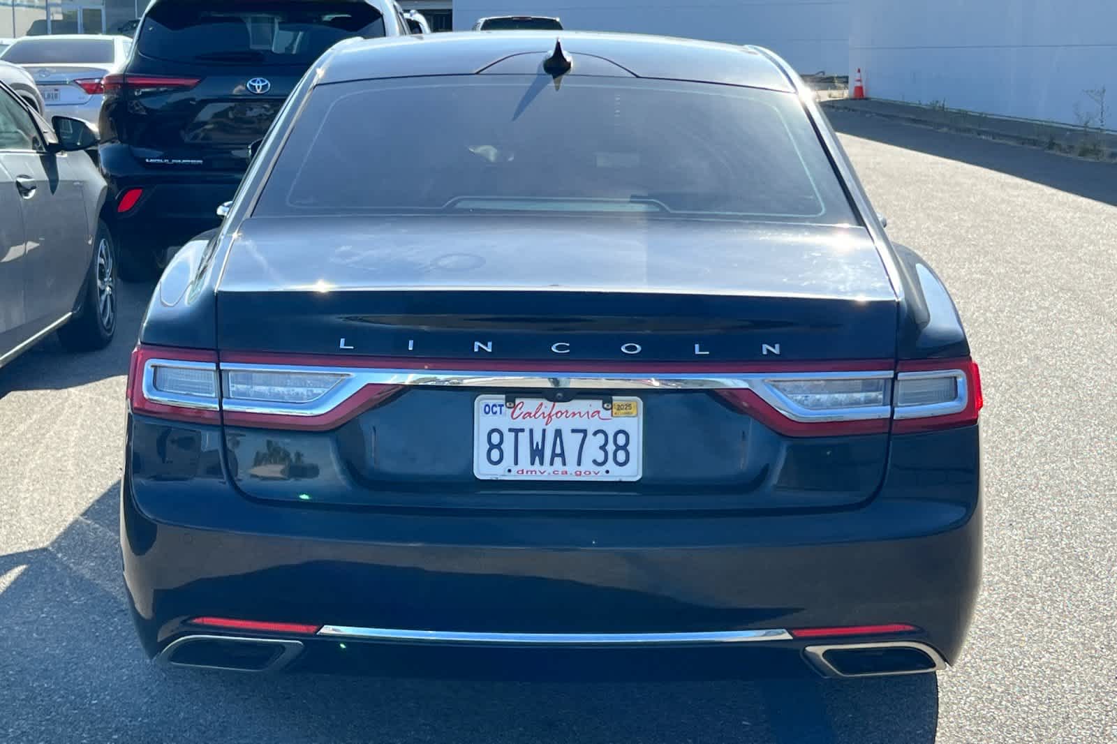 Thumbnail: 2018 Lincoln Continental - 5