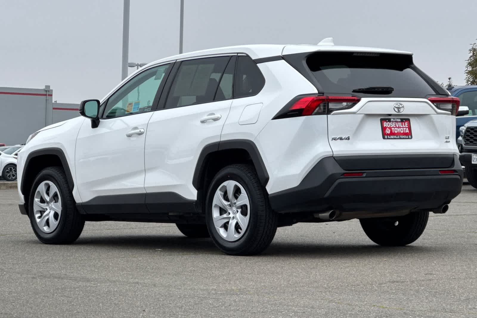 Thumbnail: 2024 Toyota RAV4 - 7