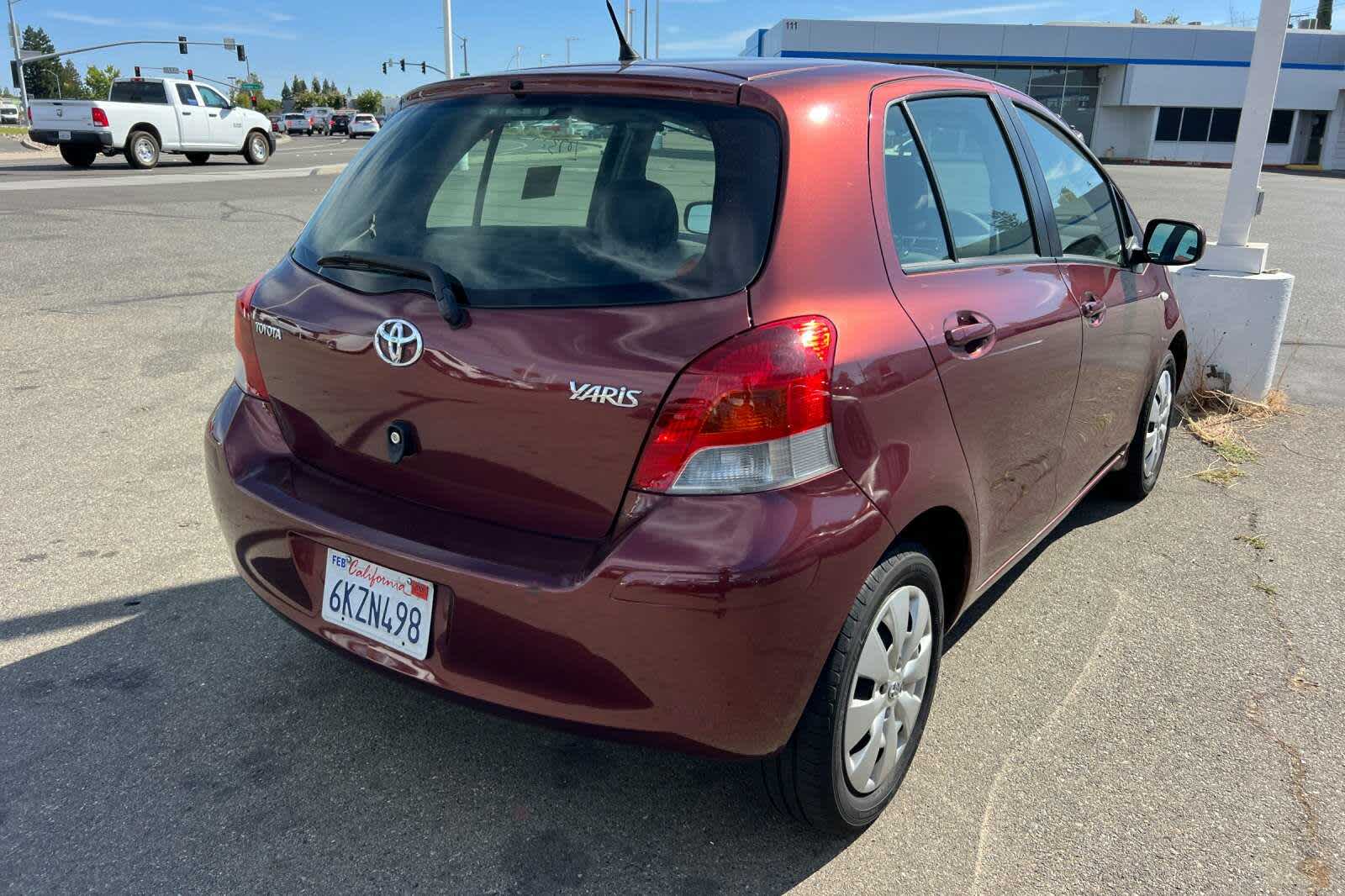 Thumbnail: 2010 Toyota Yaris - 2