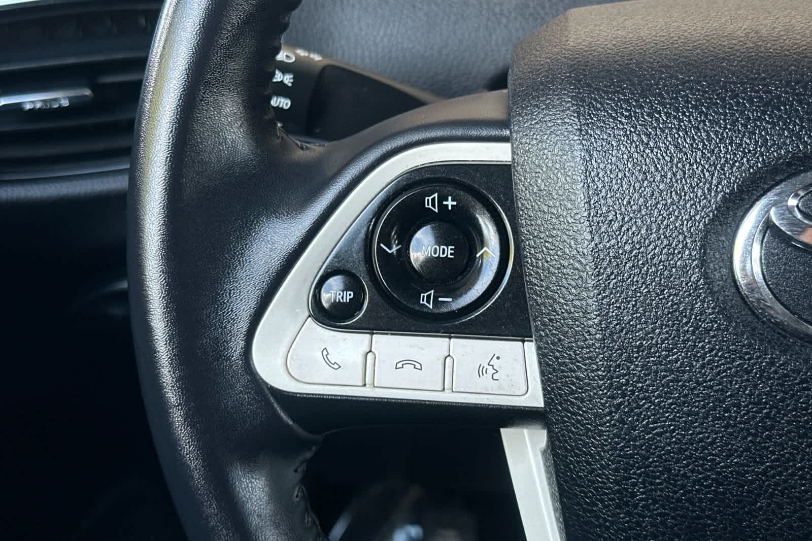 Thumbnail: 2019 Toyota Prius Prime - 27