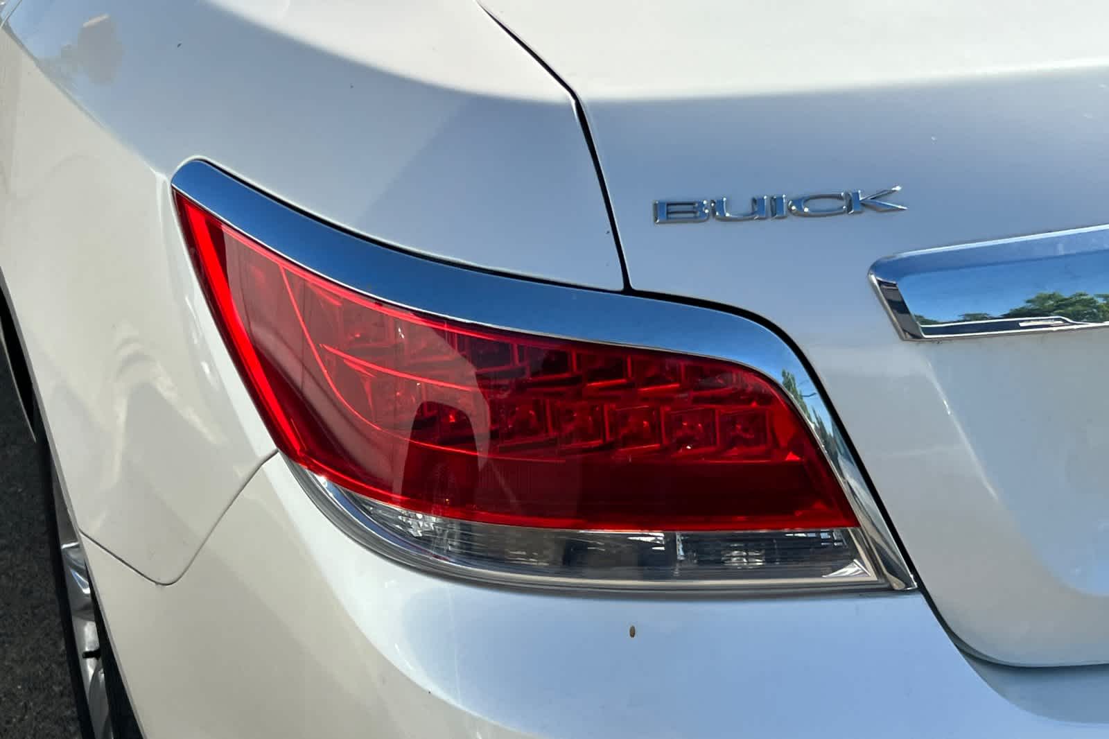 Thumbnail: 2013 Buick LaCrosse - 20