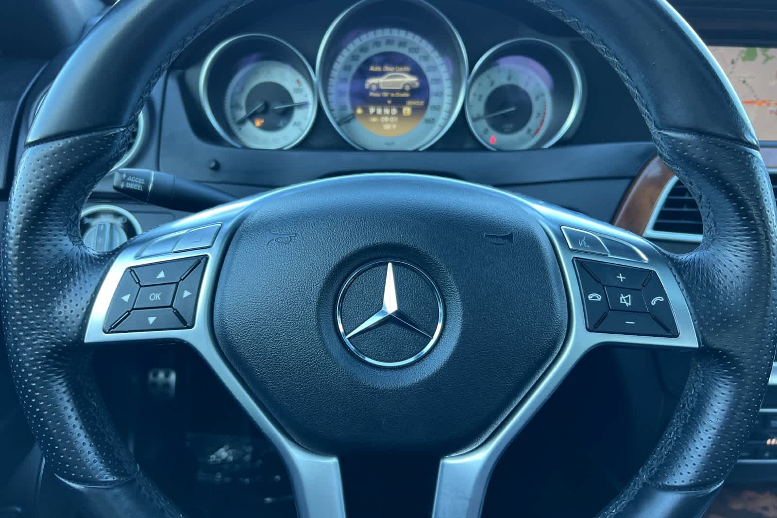 Thumbnail: 2012 Mercedes-Benz C-Class - 25