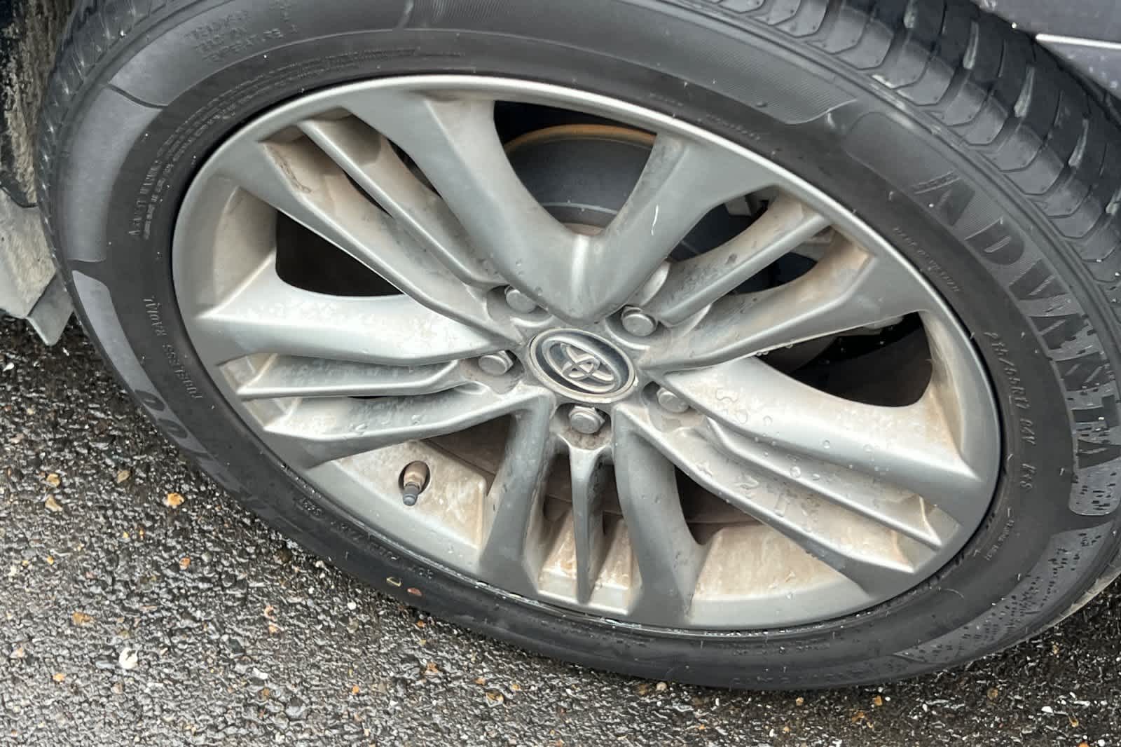 Thumbnail: 2015 Toyota Camry - 17