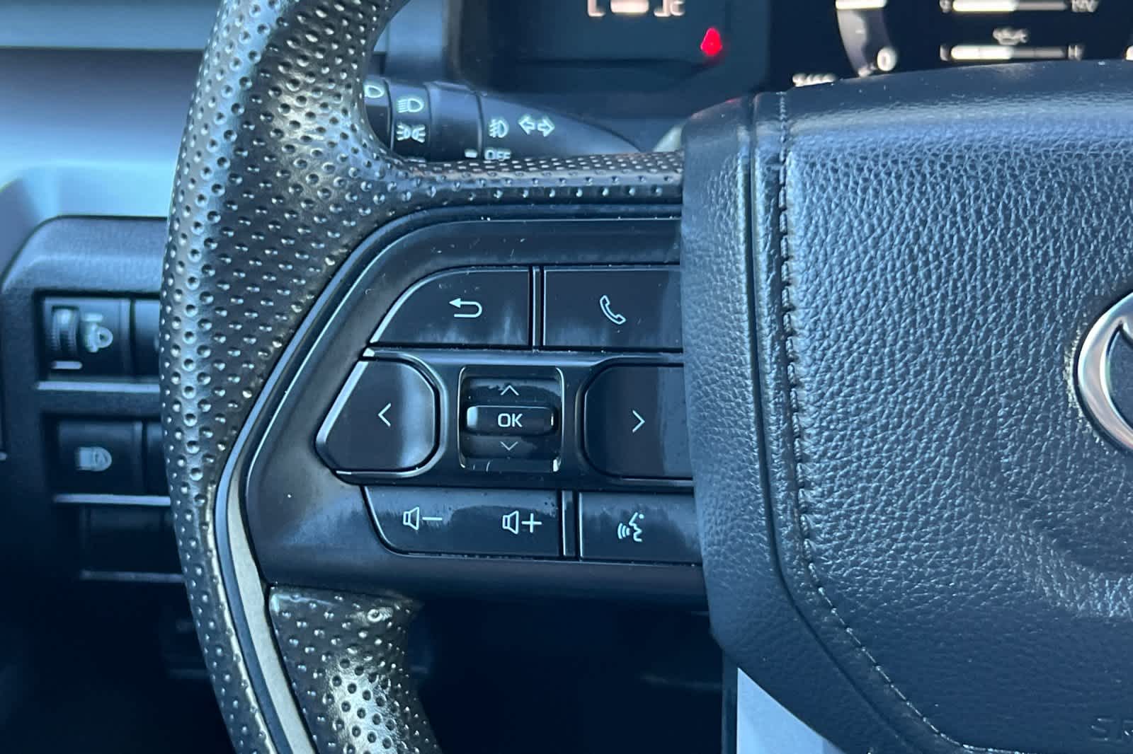 Thumbnail: 2024 Toyota Tacoma - 24