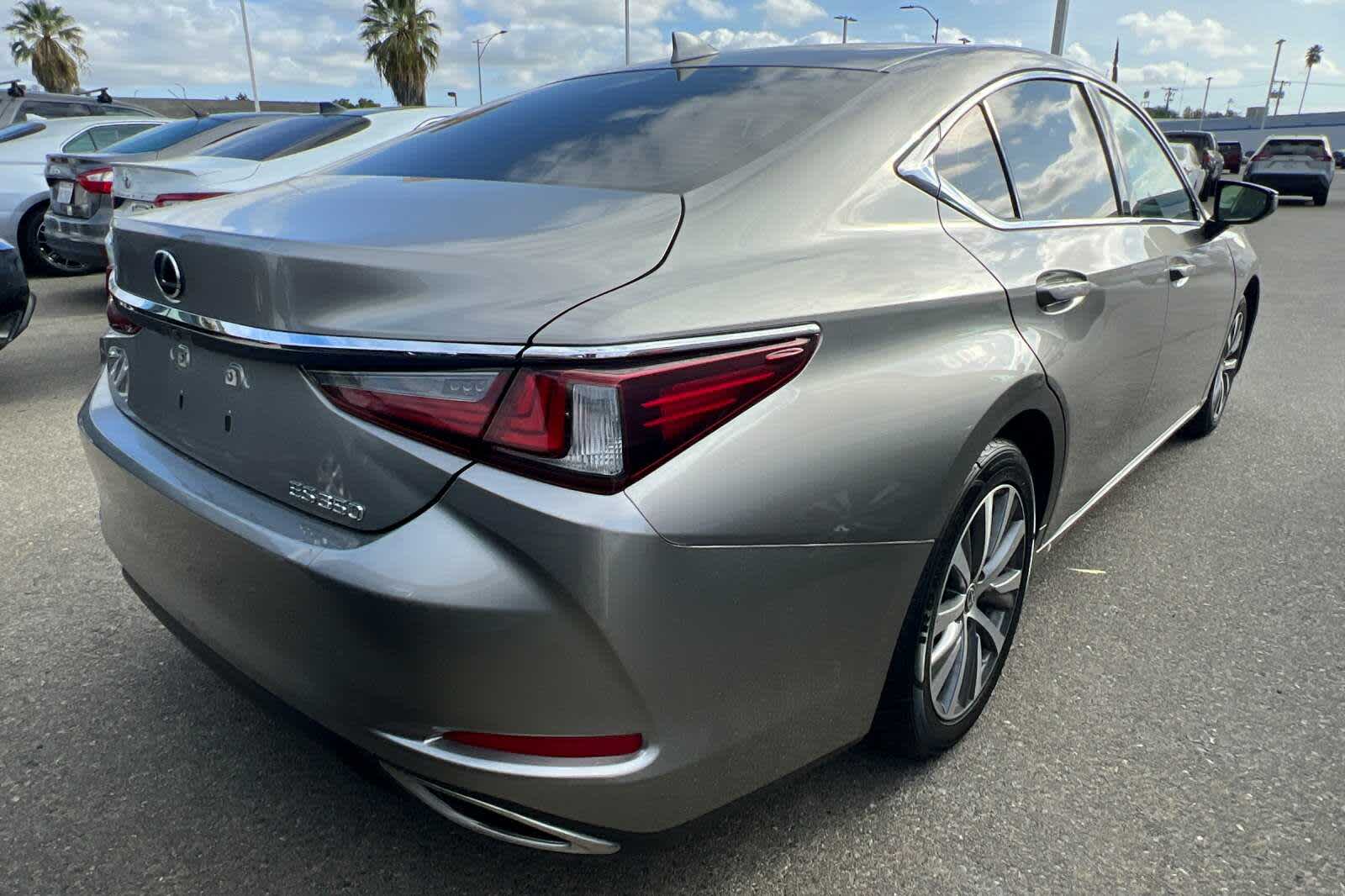 2021 Lexus ES 350 3