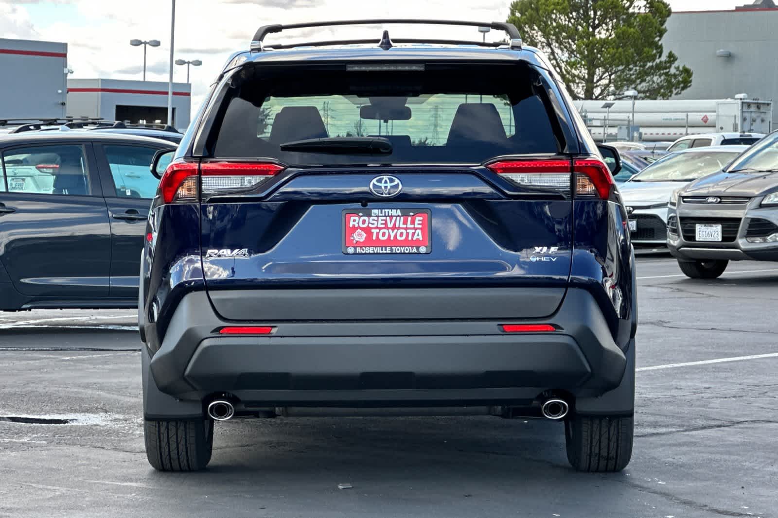 Thumbnail: 2025 Toyota RAV4 - 7