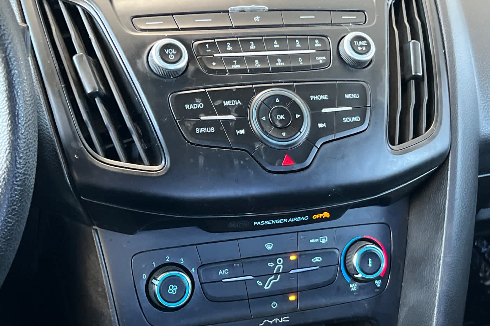 Thumbnail: 2018 Ford Focus - 20