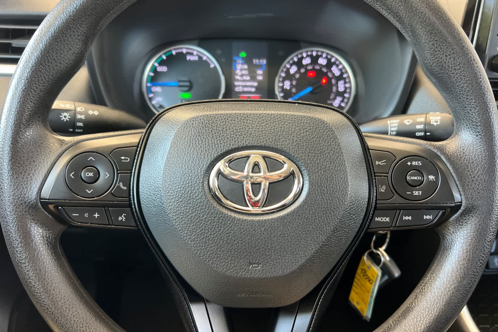 Thumbnail: 2021 Toyota RAV4 - 24