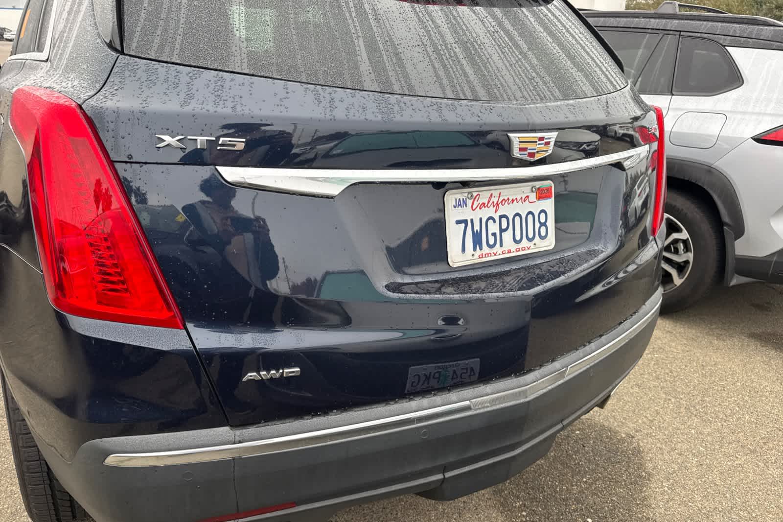 Thumbnail: 2017 Cadillac XT5 - 16