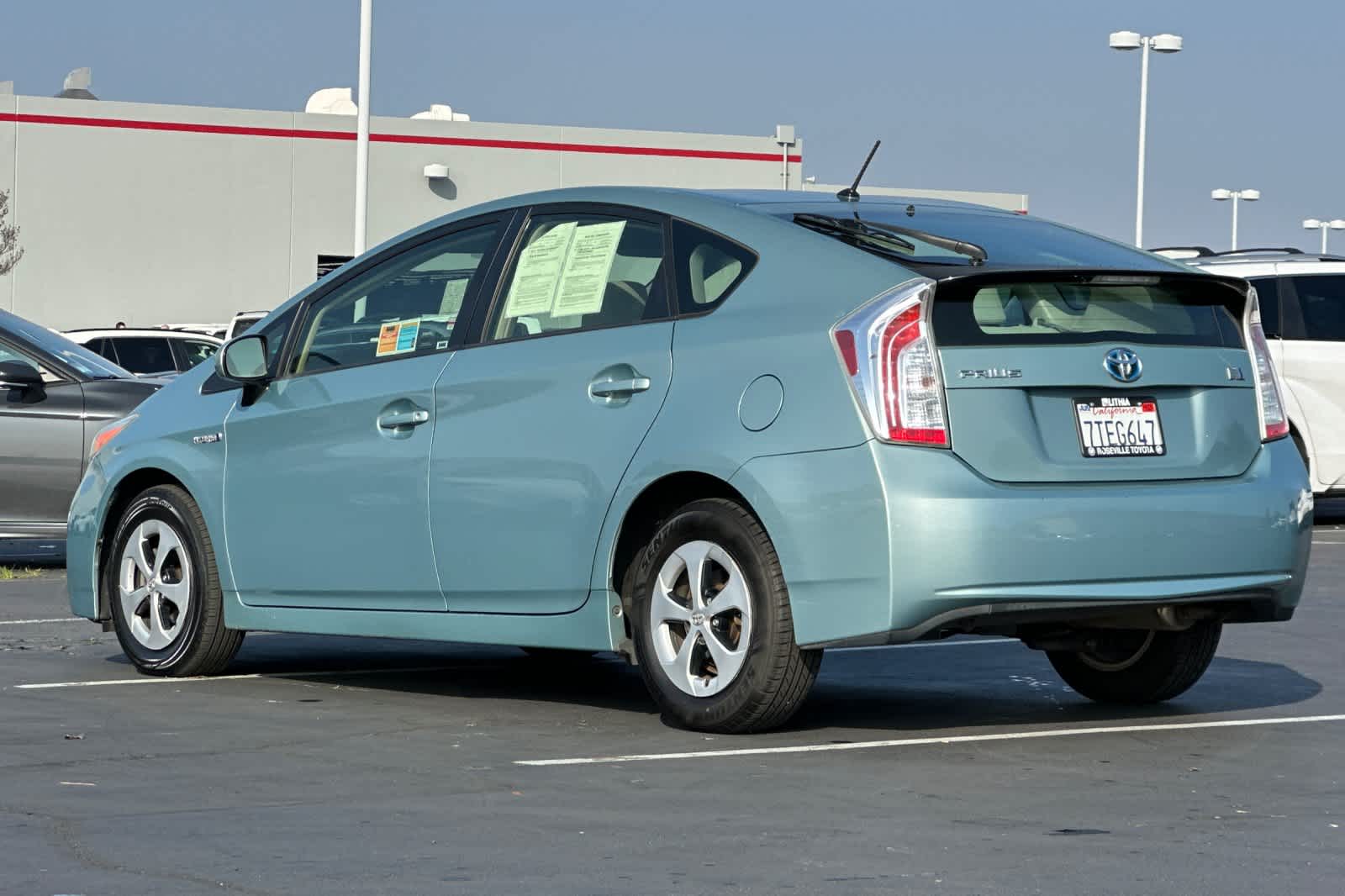 Thumbnail: 2012 Toyota Prius - 7