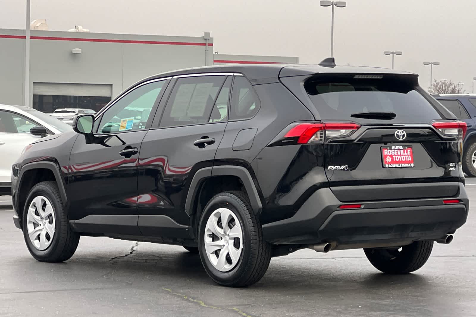 Thumbnail: 2024 Toyota RAV4 - 7