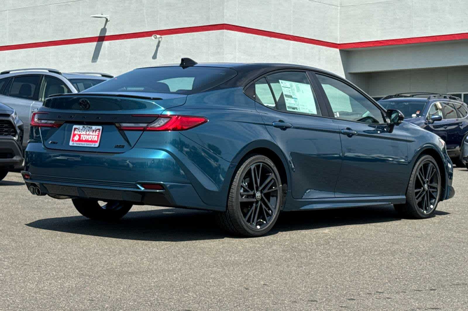 2025 Toyota Camry XSE 2