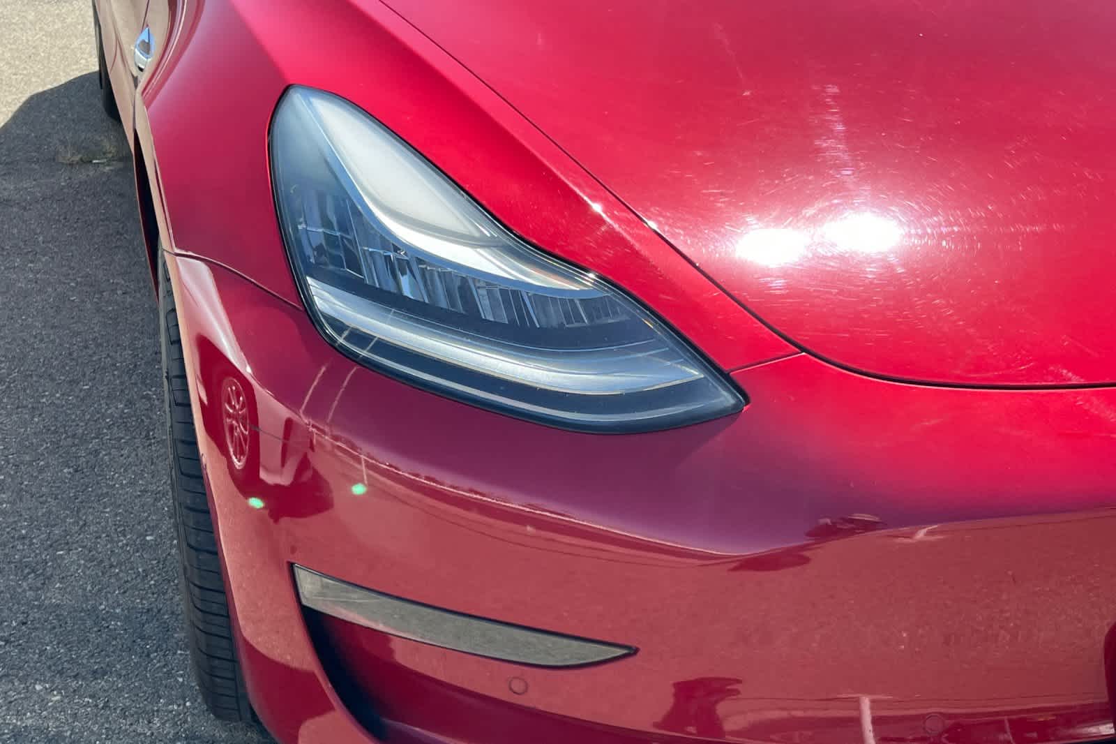 Thumbnail: 2018 Tesla Model 3 - 14