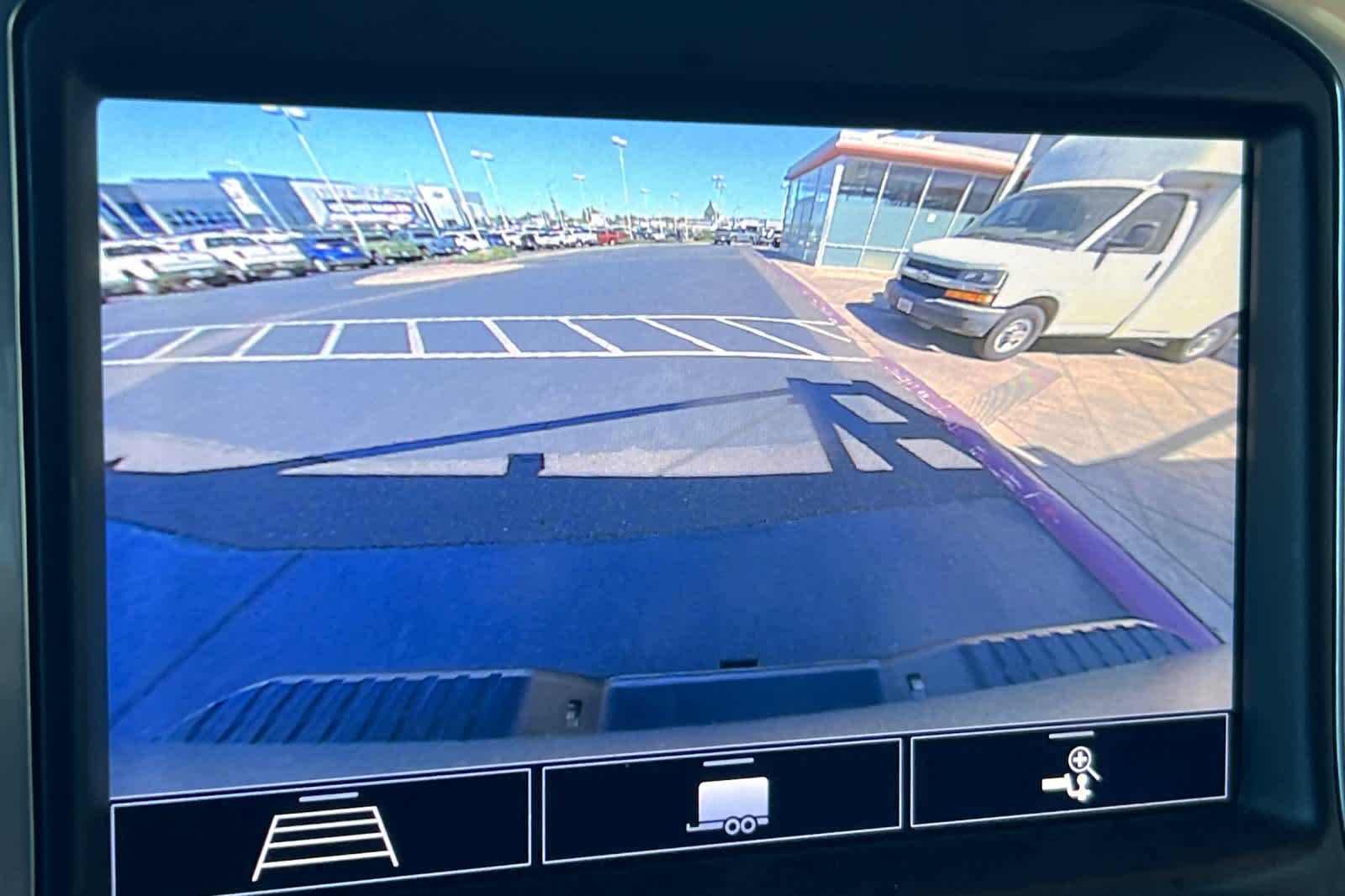 Thumbnail: 2020 Chevrolet Silverado 2500 - 21