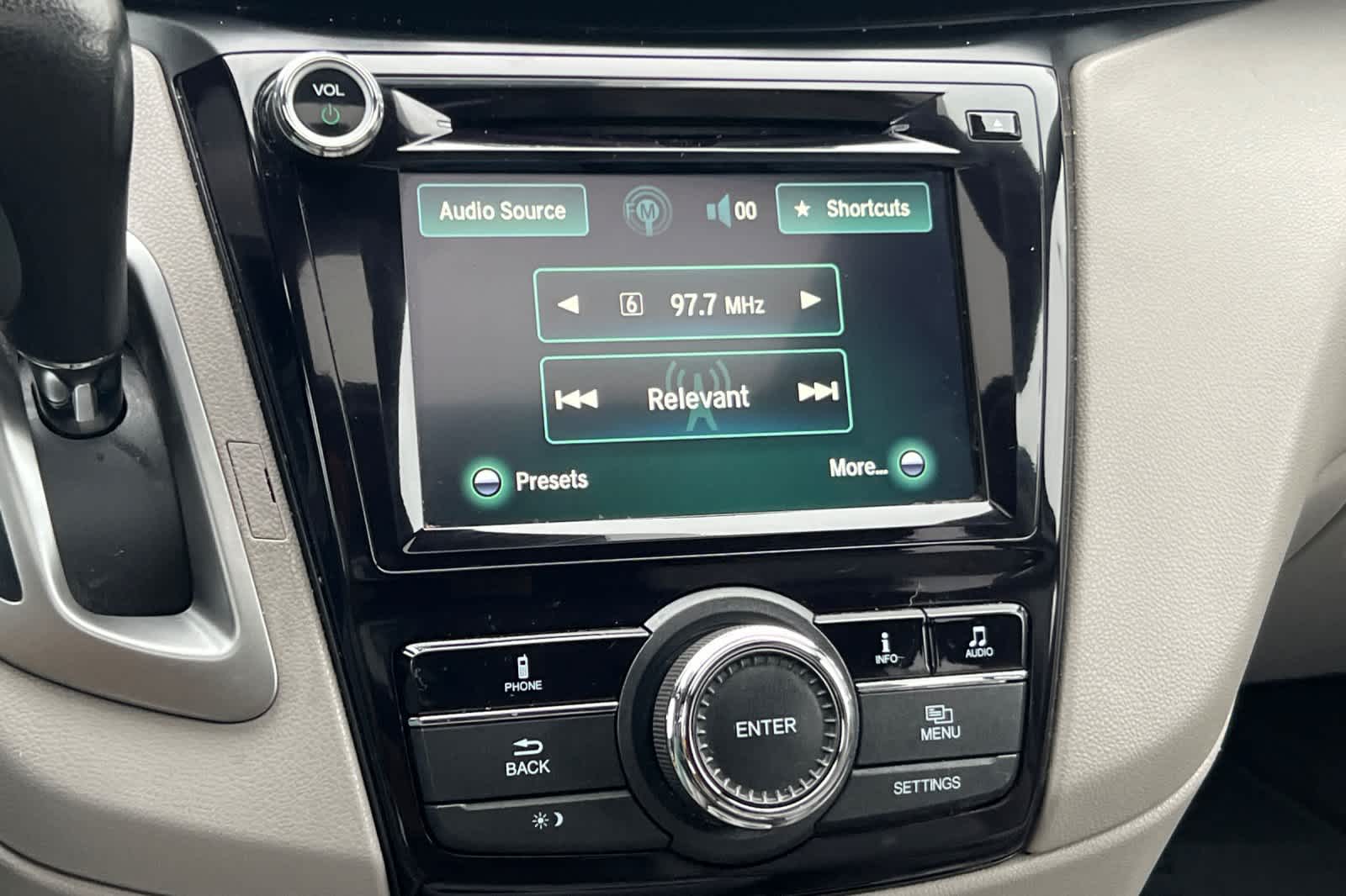 Thumbnail: 2014 Honda Odyssey - 21