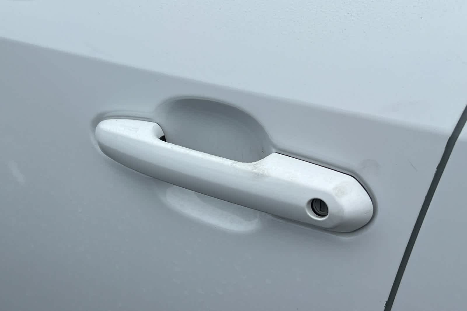 Thumbnail: 2023 Toyota RAV4 - 19