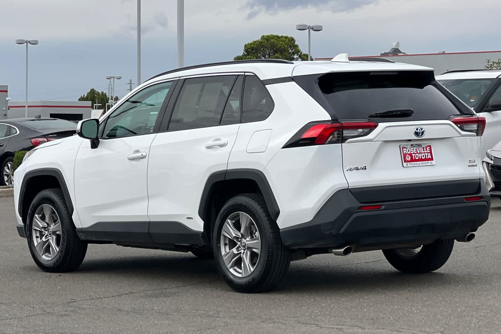 Thumbnail: 2024 Toyota RAV4 - 7