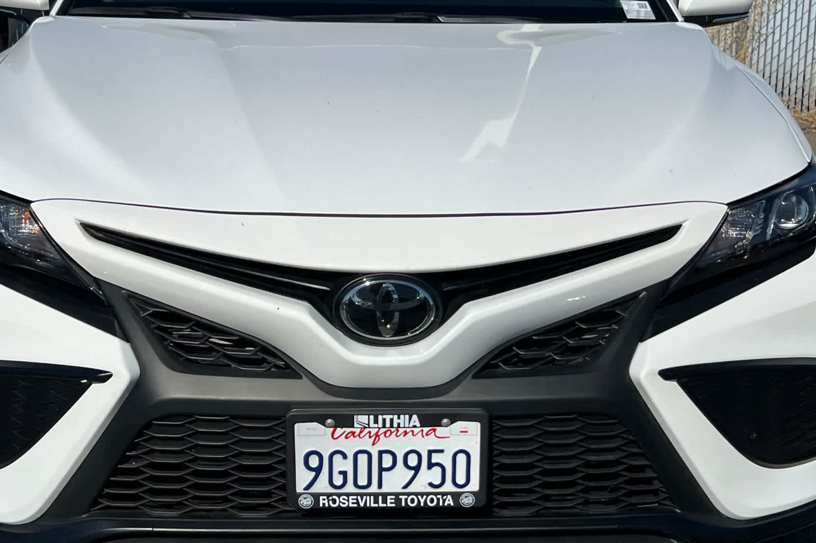 Thumbnail: 2023 Toyota Camry - 9