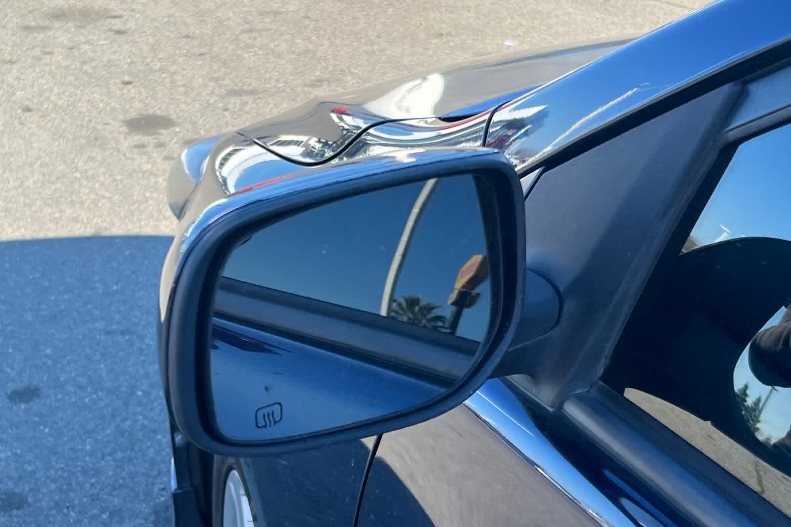 Thumbnail: 2013 Toyota Corolla - 17