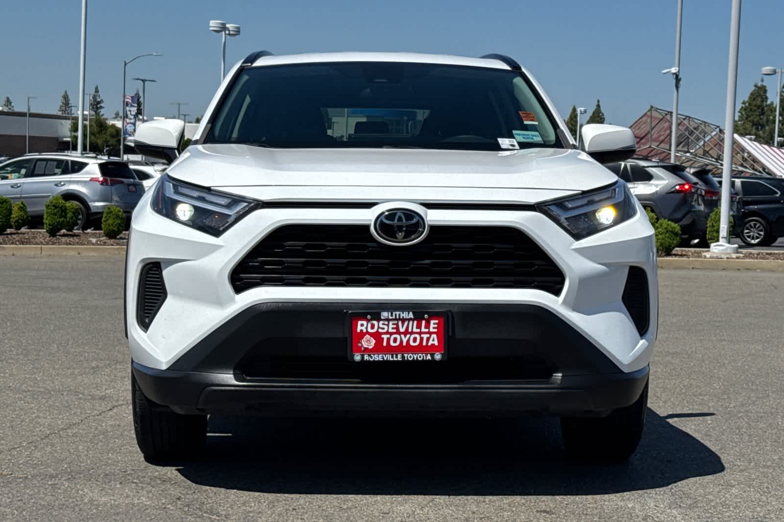 Thumbnail: 2023 Toyota RAV4 - 10