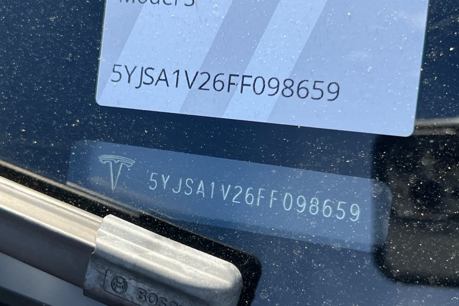 Thumbnail: 2015 Tesla Model S - 23