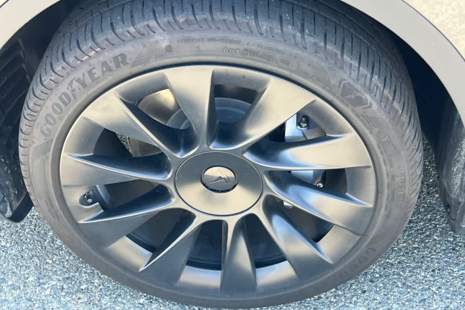 Thumbnail: 2024 Tesla Model Y - 10
