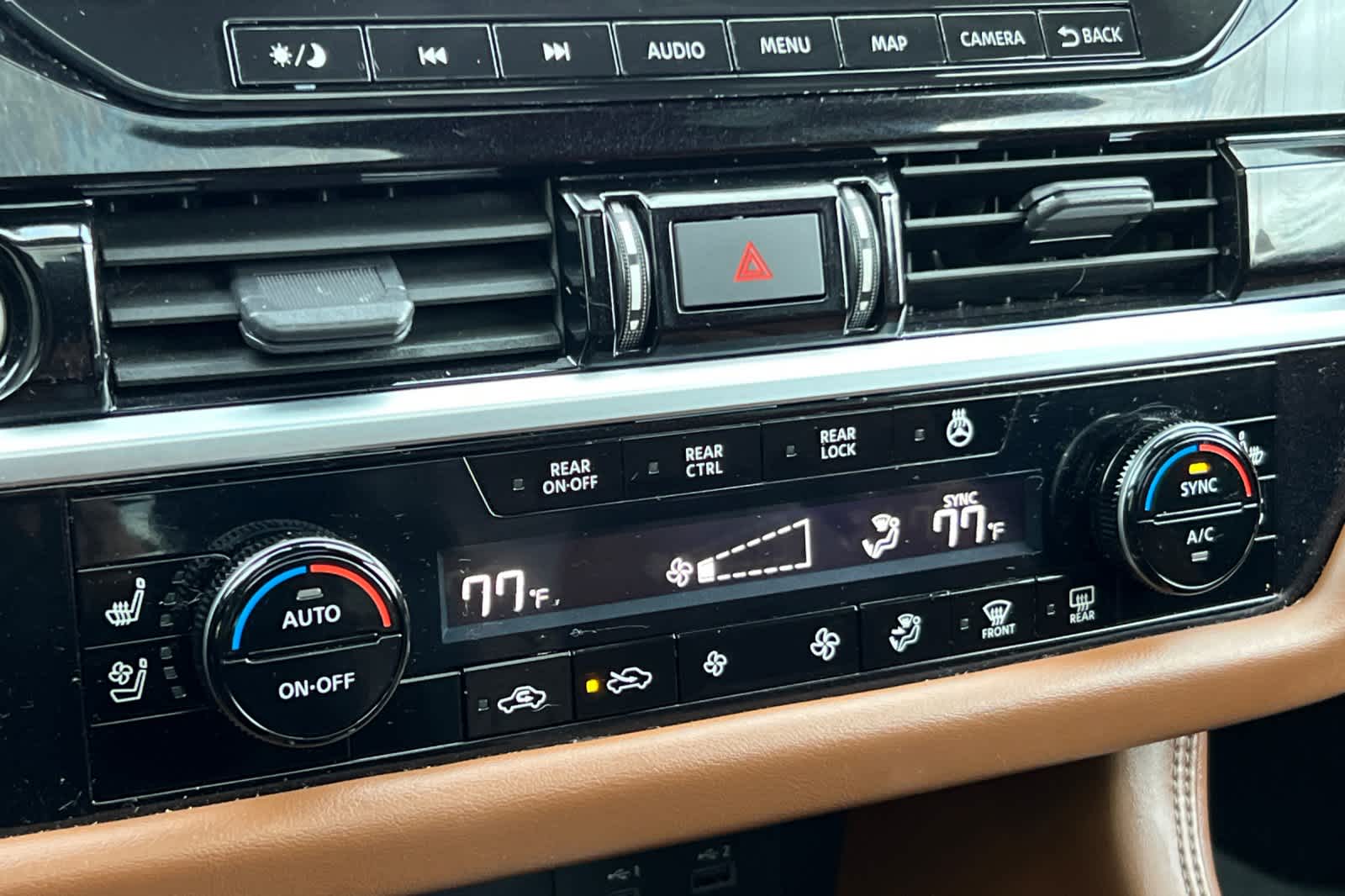 Thumbnail: 2023 Nissan Pathfinder - 25