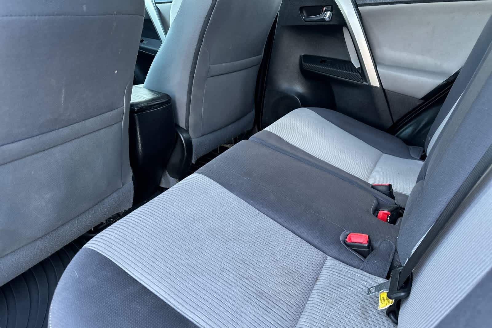 Thumbnail: 2015 Toyota RAV4 - 4