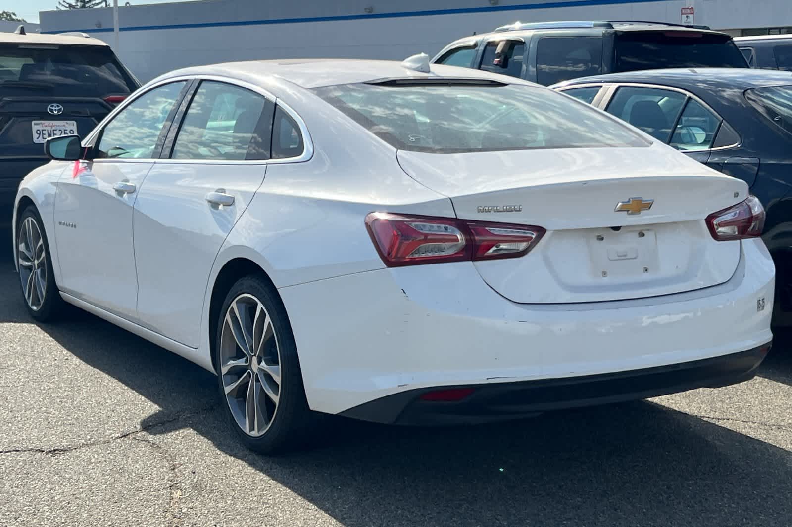 Thumbnail: 2022 Chevrolet Malibu - 4