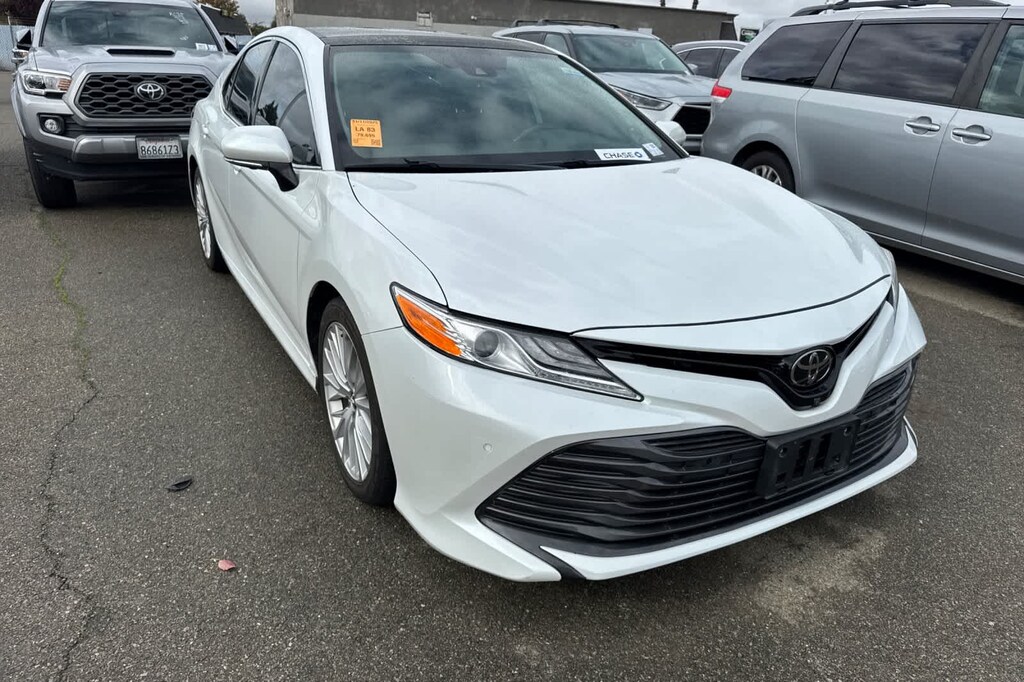 Used 2019 Toyota Camry XLE Sedan