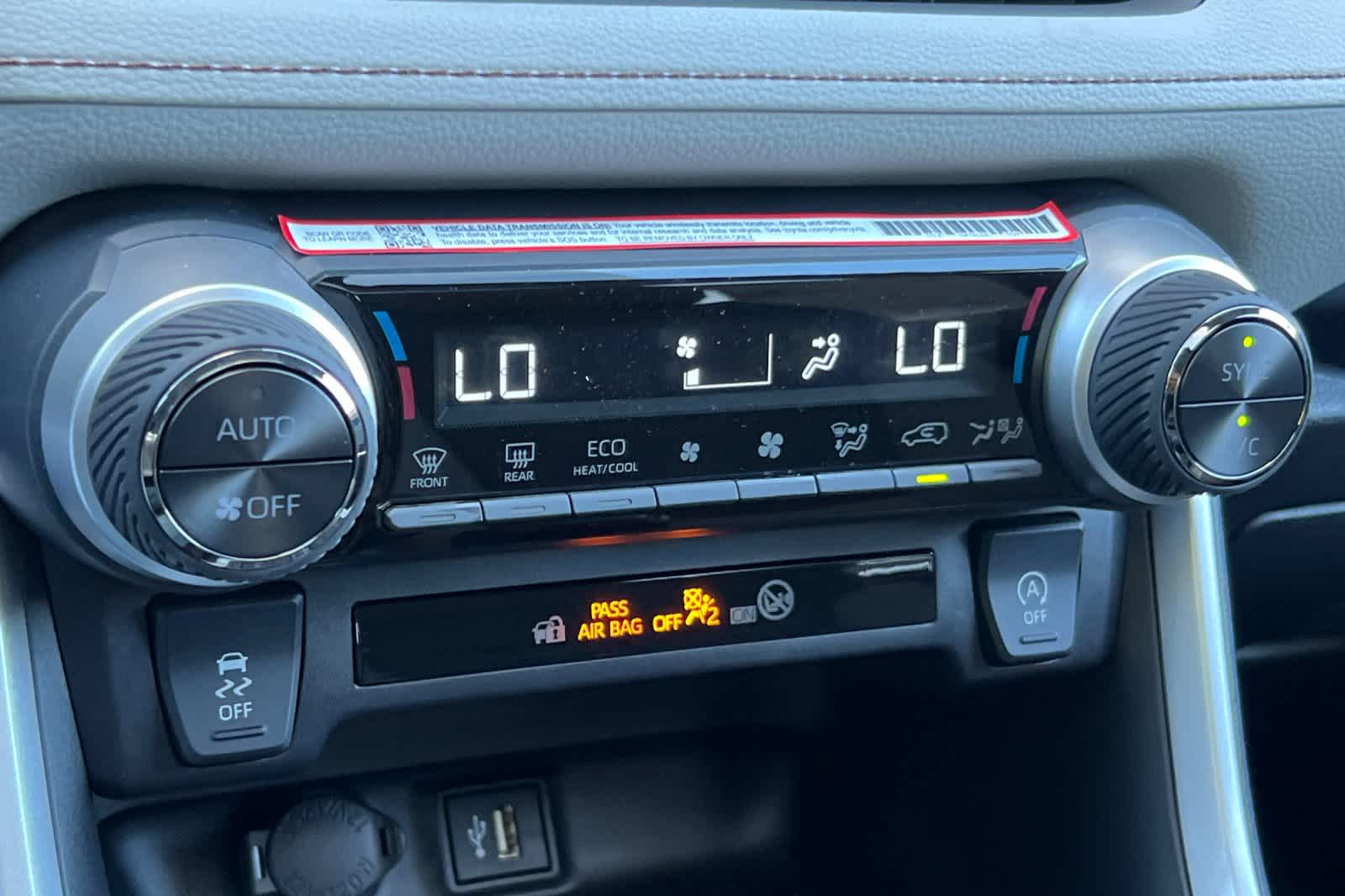 Thumbnail: 2025 Toyota RAV4 - 21