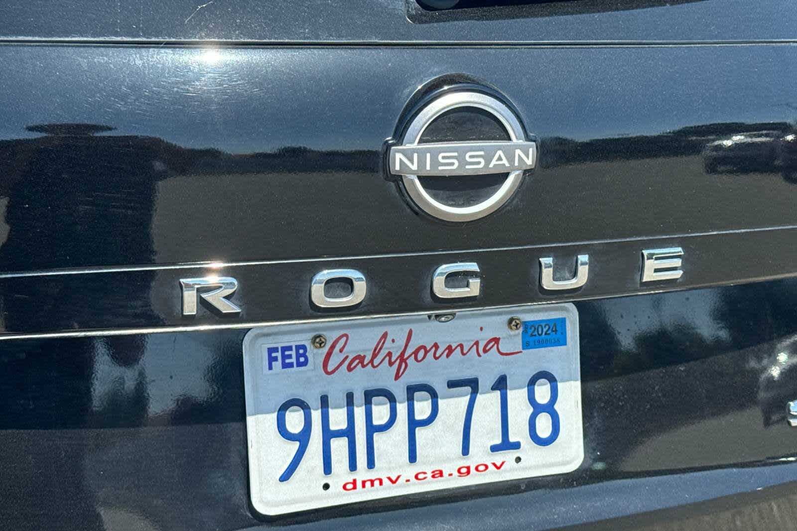 2022 Nissan Rogue SV 7